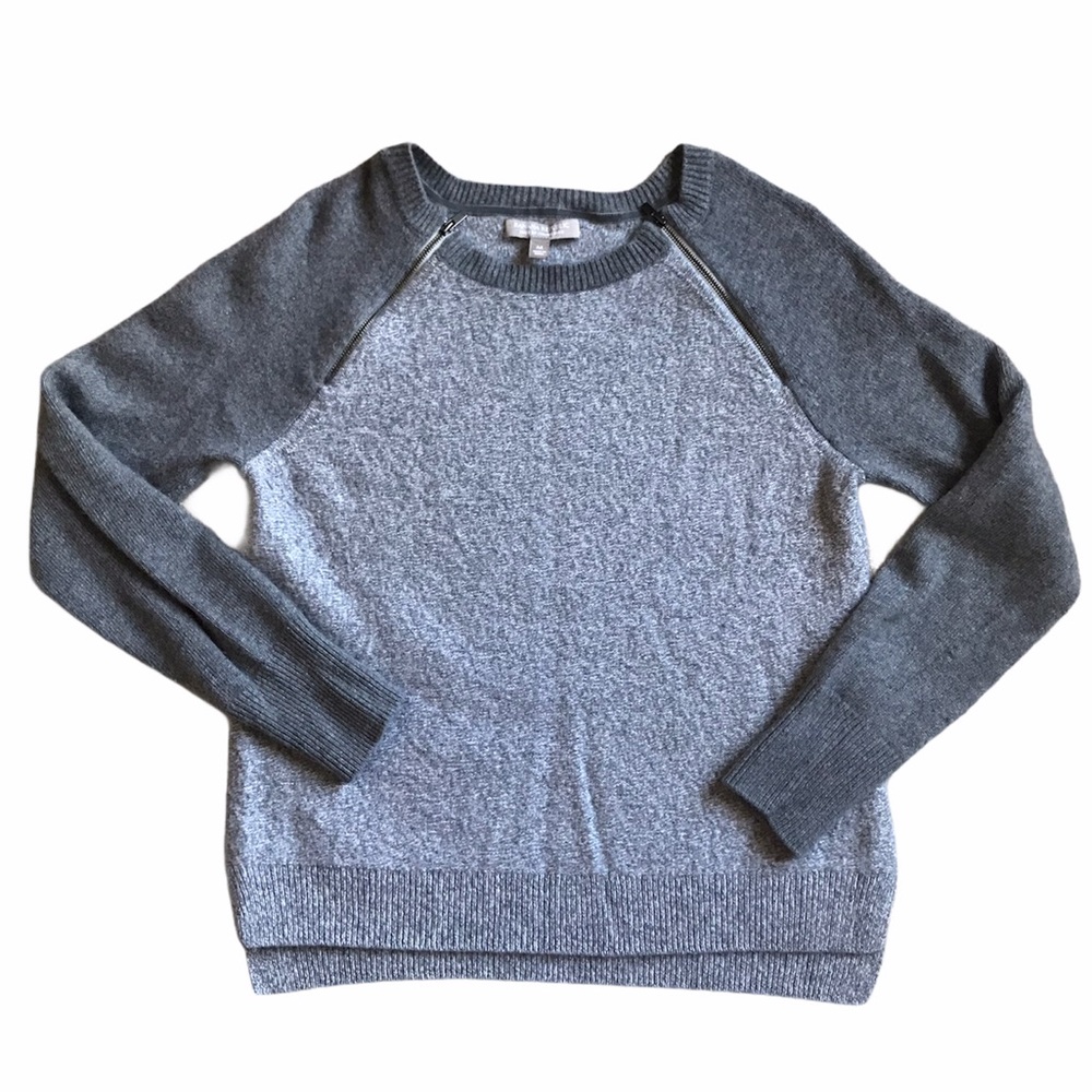 Banana Republic gray Italian yarn crop sweater